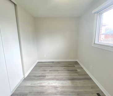 For Lease - 118 Avening Drive, Toronto, Ontario - Photo 5