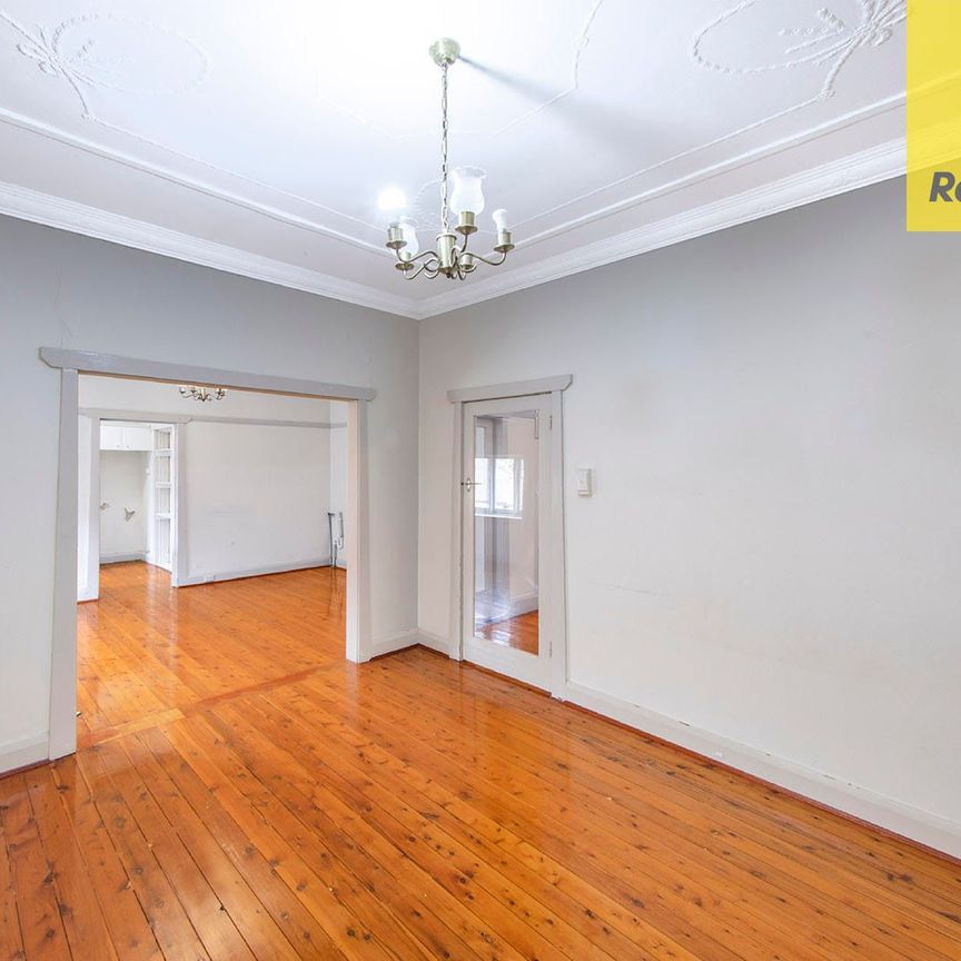 Charming Californian Bungalow in Prime Westmead School Catchment - Photo 1