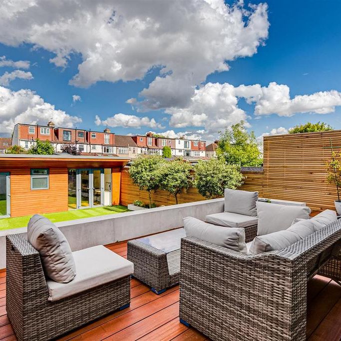 4 bedroom house to rent - Photo 1