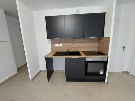 location Appartement T3 DE 65.4m² À MONTPELLIER - Photo 2