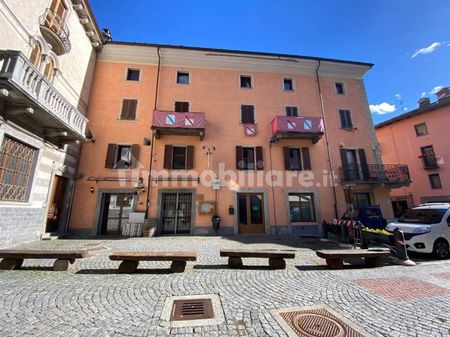 Trilocale via Caduti della Libertà 1, Centro, Verrès - Photo 2