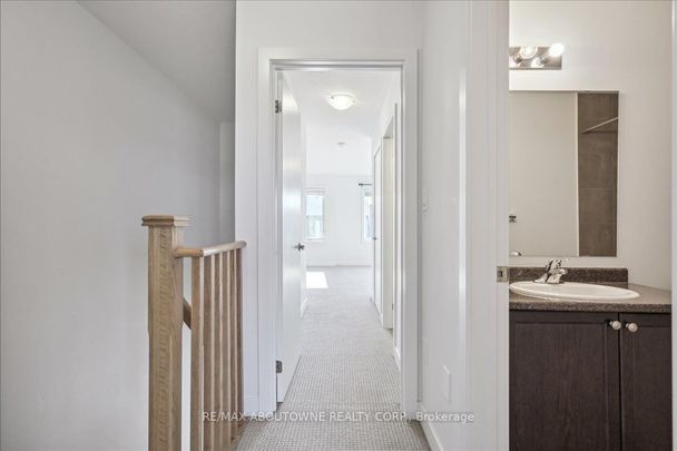 Condo Townhouse For Lease | X8145856 - Photo 1