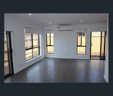 As New Modern Townhouse - Photo 6