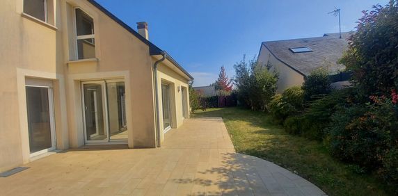 CHANGE, pavillon T7 de 172 m² - Photo 2