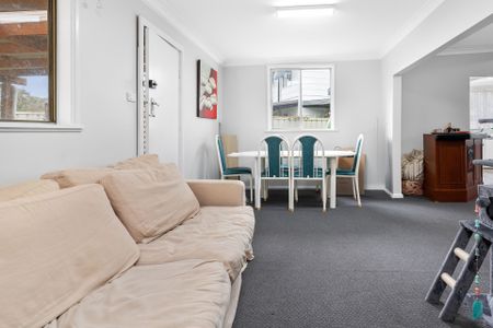 Spacious Home in Lemon Tree Passage - Photo 5