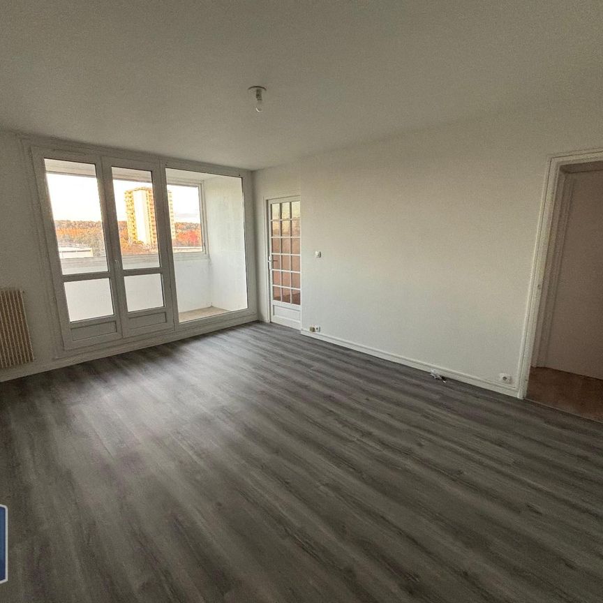 Location Appartement 4 pièces 82m² ST PIERRE DES CORPS 37700 - Photo 1