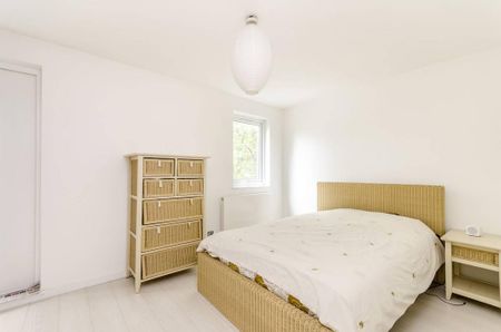 2 bedroom maisonette to rent - Photo 4