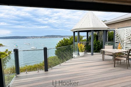 Fully Furnished 2 Bedroom Apartment with Lake Views - Photo 4