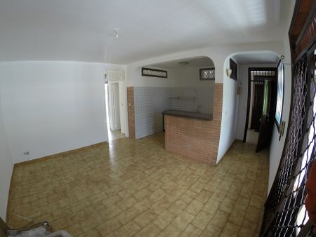 Location Appartement 2 pièces 47m² CAYENNE 97300 - Photo 4