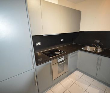2 bedroom flat to rent - Photo 4