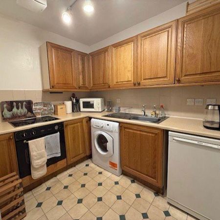 Studio to rent - Photo 3