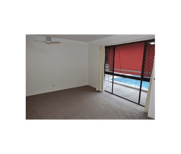 3 Bedroom Home with Salt Water Pool & Double Garage - Photo 3
