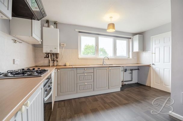 3 bedroom - Photo 1