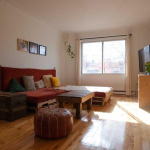 CESSION DE BAIL 4 1/2 meublé et équipé à Montréal ! - Photo 2