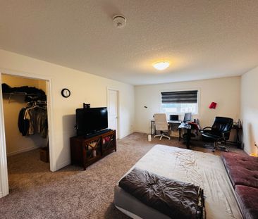 For Lease - 46 Zoe Lane, Hamilton, Ontario - Photo 4
