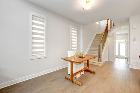 For Lease - 927 OMAGAKI Way, Blossom Park - Airport and Area, Ontario - Photo 2