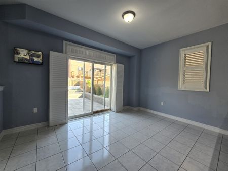 For Lease - 66 Hopkins Crescent, Bradford West Gwillimbury, Ontario - Photo 5