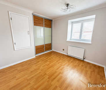 2 bedroom end of terrace house to rent - Photo 3
