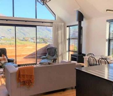 Wanaka Rental with Lake Views - Photo 5