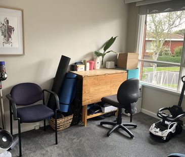 PRIME LOCATION - Photo 3