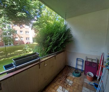 AN SELBSTRENOVIERER! Pellwormstr.11, kl. 1 Zi-Whg. ca 37qm mit Balkon, FREI zum 01.08.2024 - Foto 2