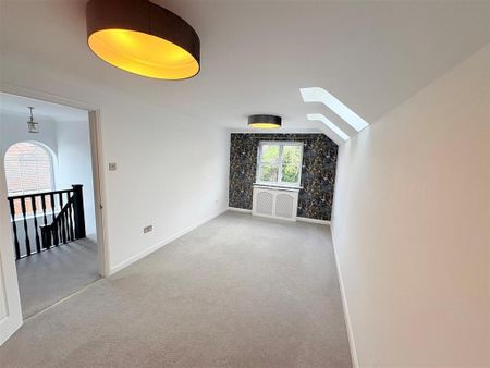 4 bedroom detached house to rent - Photo 5