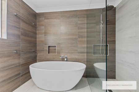 9 Tarnook Drive, Ferny Hills QLD 4055 - House For Rent | Domain - Photo 4