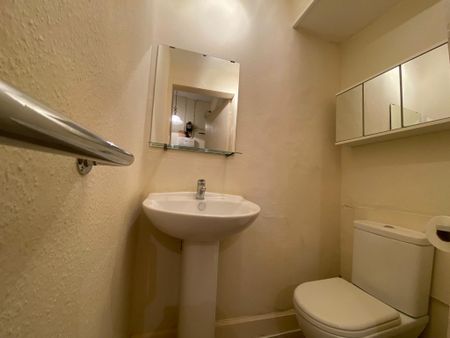 St Leonards Street, Newington, Edinburgh, EH8 9QY - - Photo 4