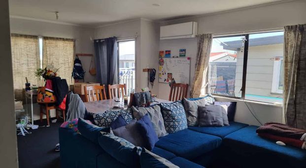 Tidy 2 bedroom - Photo 1