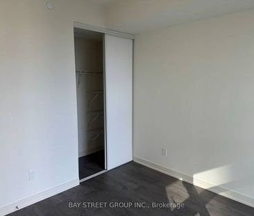 Yonge & Sheppard Bright +Spacious 1Bdrm +Den Open Concept Living Room - Photo 1