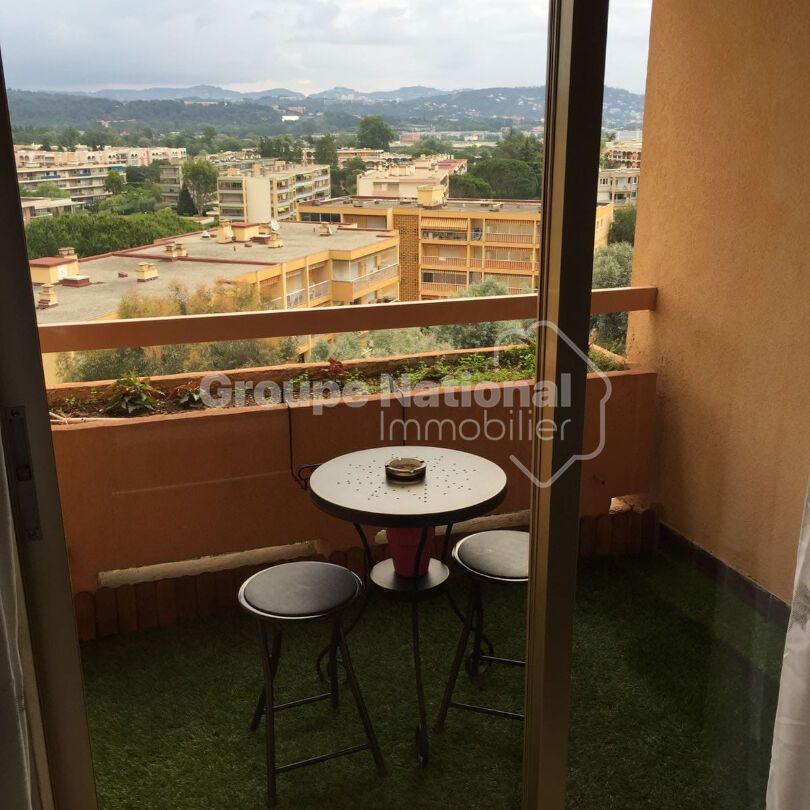 STUDIO MEUBLE - BAIL ETUDIANT OU MOBILITE 6 mois, - Photo 1