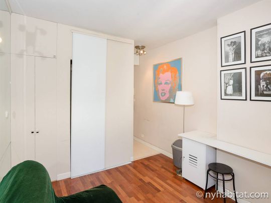 Logement à Paris, Location meublée - Studio T1 - Gare Saint Lazare (PA-3226) - Photo 1