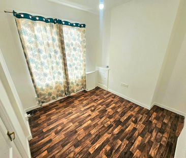 Ravenoak Avenue, Levenshulme, Manchester, M19 - Photo 2