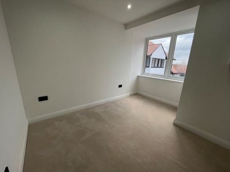 Swan Courtyard, Birmingham, B26 - Photo 3