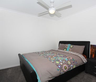 Move Straight In - Fully Furnished Home in Flame Tree Pocket - Photo 5