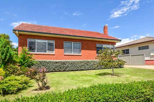 8 Legacy Avenue, Orange. - Photo 1