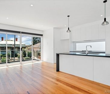 1B Gordon Street, Essendon - Photo 3