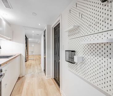 For Lease - 371 McRoberts Avenue Unit# Lower, Toronto, Ontario - Photo 4