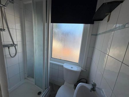 5 bedroom house to rent - Photo 4