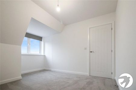 3 bedroom end of terrace house to rent - Photo 5