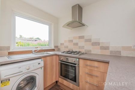 1 bedroom ground floor flat to rent - Photo 5