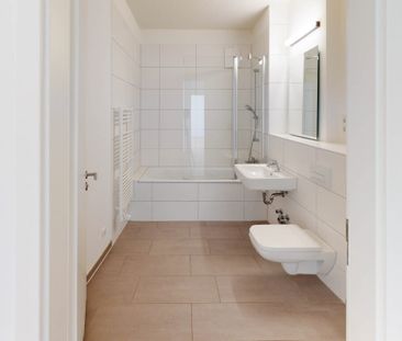 Schöne 3-Zimmer Wohnung mit Dachterrasse unweit vom Schloss Charlot... - Foto 4