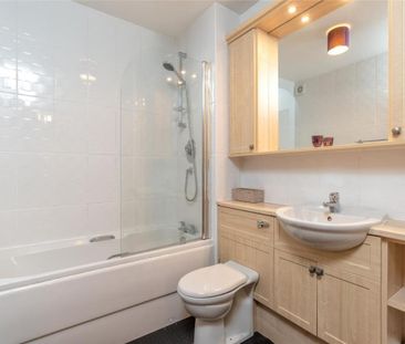 1 bedroom flat to rent - Photo 6