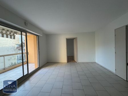 Location Appartement 2 pièces 46m² PERIGUEUX 24000 - Photo 2