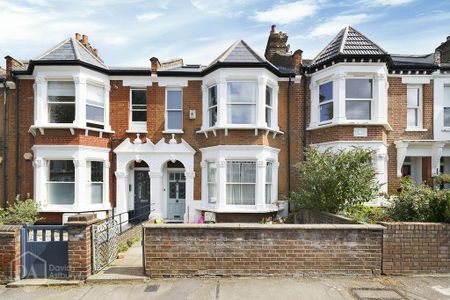 5 bedroom terraced house to rent - Photo 2