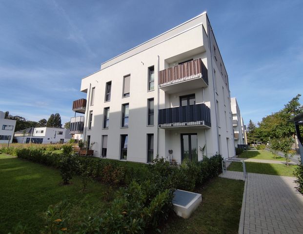 *Traumhafte 4-Zimmer-Wohnung mit 2 Balkonen in Coswig ? Modern & Neuwertig!* - Foto 1