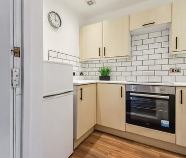 1 bedroom flat to rent - Photo 6