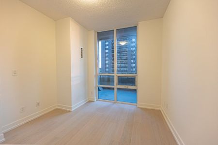 For Lease - 6 Eva Road Unit# 212, Toronto, Ontario - Photo 3