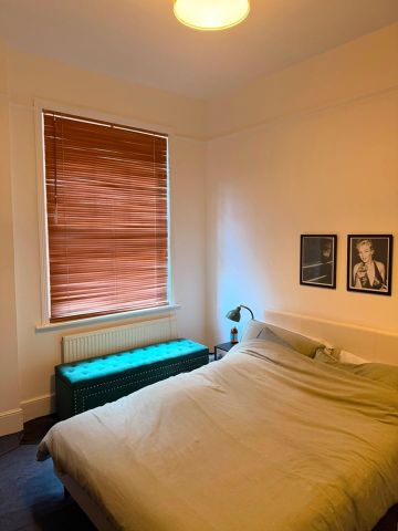 1 Bed Flat, Prince Of Wales Drive, SW11 - Photo 2