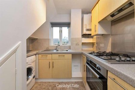 Abbott John Mews, Wheathampstead, AL4 - Photo 5